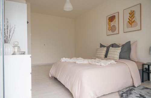 Lingolsheim Apartamento | L’Élégant - T2 - 10 min aéroport - Parking privé