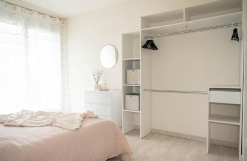 Lingolsheim Apartamento | L’Élégant - T2 - 10 min aéroport - Parking privé