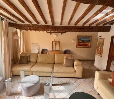 Saint-Paul-de-Vence Casa | L'élégante - maison de ville avec bains à remous - parking inclus