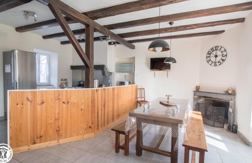 Aveze Casa | L'étape Avezoune - Aveze
