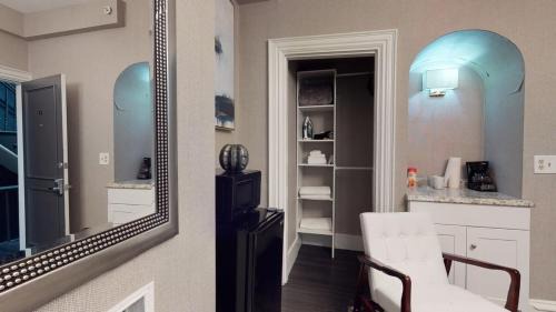 Bay Village Apartamento | L 3-33 Stylish Private Studio in Boston!