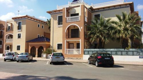 Los Alcázares Apartamento | L.A. Apartment