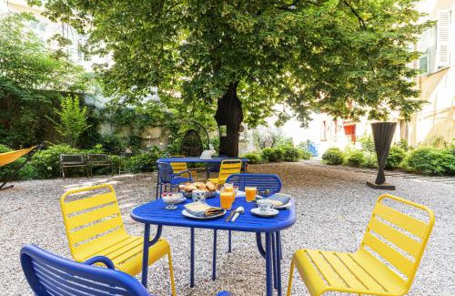 Quartier du Port Hotel | L'Abeille - Boutique Apartments