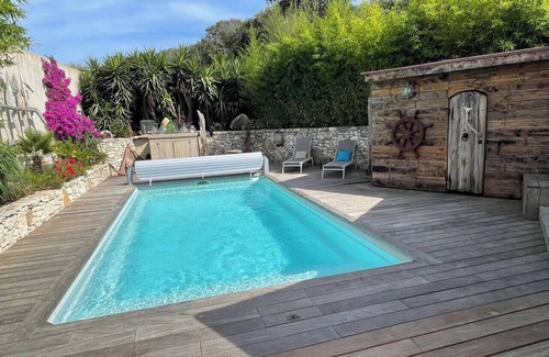 Gurgazu Villa | Alquiler villa en bonifacio pies en el agua