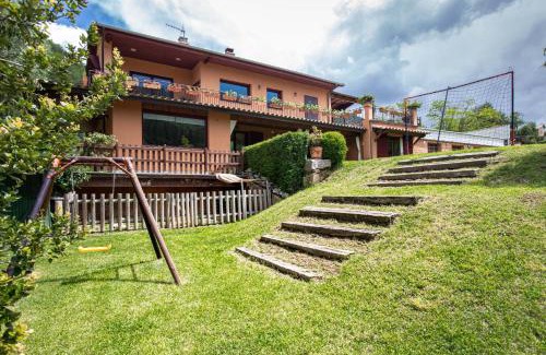 Ripoll Casa | L'Adó