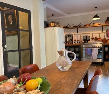 Ramatuelle Cama Y Desayuno | L'aile du Chateau