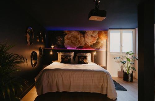 Clisson Apartamento | L'alcôve Clisson-Love room- Gîte Romantique-SPA