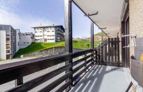 Pla d'Adet Apartamento | L'Altitude - Appartement avec balcon au pied des pistes