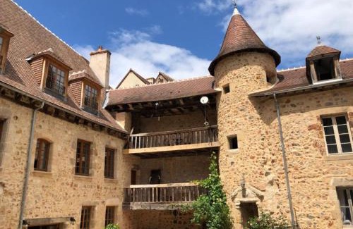 Herisson Casa | L'ancien collège