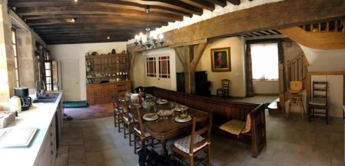 Herisson Casa | L'ancien collège