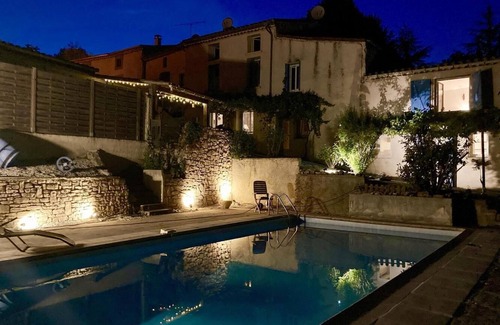 Brugairolles Cabaña | La Forge, casa de carácter con piscina de temporada ubicada en un hermoso campo