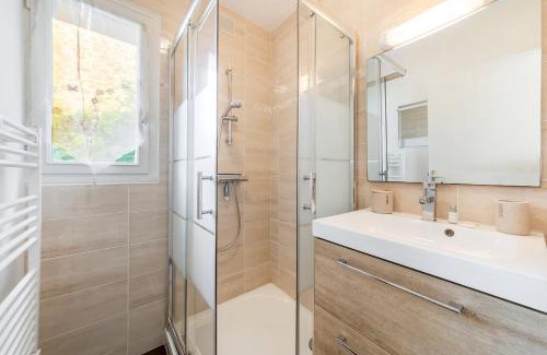 Parame Apartamento | L'Ancrage - Sea view terrace - Beach 50m away