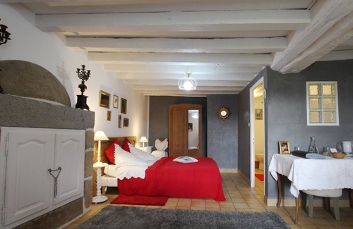 Saint-Laurent-de-Terregatte Cama Y Desayuno | l'Angeviniere, maison d'hotes