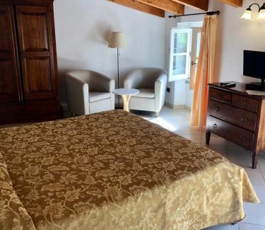 Dosso Cama Y Desayuno | L'Antico Borgo B&B
