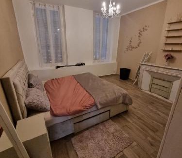 6th Arrondissement Apartamento | L'Antre du Dragon
