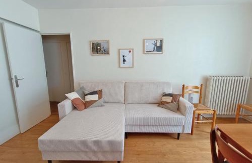 Bagneres-de-Luchon Apartamento | L'appart du Maupas, T3, wifi, parking