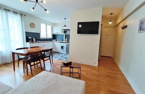 Bagneres-de-Luchon Apartamento | L'appart du Maupas, T3, wifi, parking