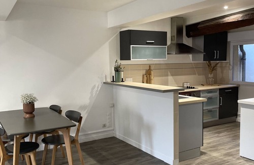 Chalon-sur-Saone Apartamento | L'appart Saint-laurent au Cœur de Chalon Sur Saône