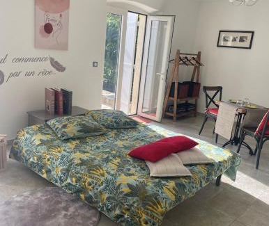 Paradou Cama Y Desayuno | L'appart Thé - Charme discret au coeur des Alpilles