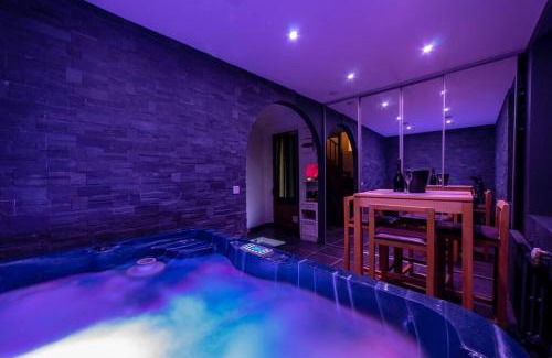 Tresserve Apartamento | L'AppartOsé, triplex jacuzzi, love room Aix-les-Bains