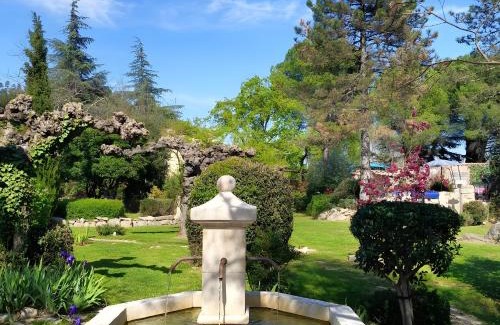 Chandolas Casa | L'arbre Du Magnan - Gîte En Ardèche