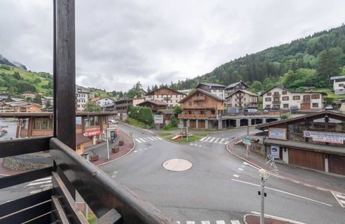 Flumet Apartamento | L'Arly - Appartement avec balcon vue montagne - Val d'Arly