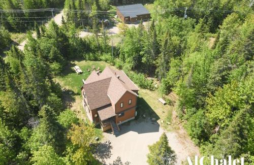 Petite-Riviere-Saint-Francois Chalet De Esquí | L'ascension- Chalet avec Spa