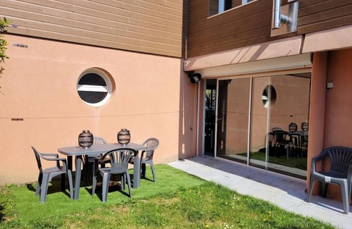 Donville-les-Bains Apartamento | L'atelier, appart avec jardin à 100 m de la mer.