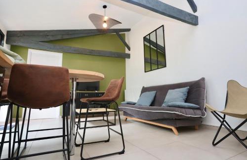 Pontivy Apartamento | L'atelier et sa terrasse