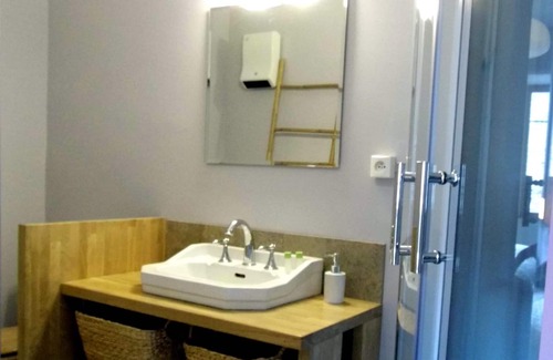 Bagnols-les-Bains Cama Y Desayuno | L'Atelier S