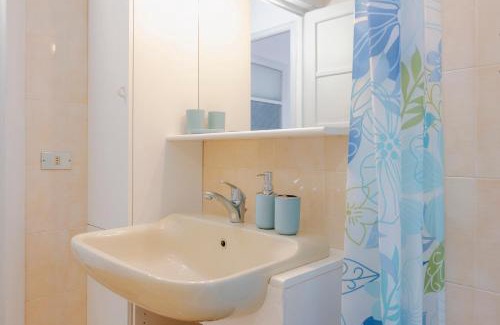 Savona Apartamento | "L'Attico Bianco" city view 10 m a piedi dal mare
