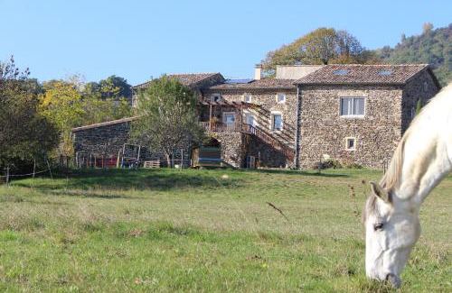 Saint-Vincent-de-Barres Otro | L'Attrape Rêve Insolite