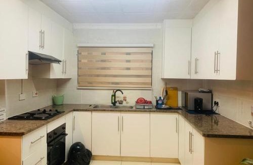 Maun Apartamento | L & B Homes