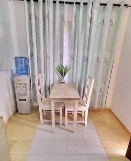 Diani Beach Cama Y Desayuno | L & C Chinese Studio