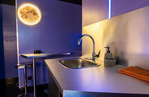 Centre-ville Apartamento | L'Eclipsina - Logement Insolite dans un Univers Futuriste