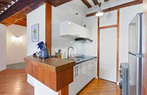 Decre-Cathedrale Apartamento | L'Emery - Central & Confortable