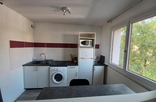 Faubourg-Raines Apartamento | L'Escale, À proximité immédiate de la gare
