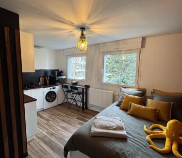 Saint-Nazaire Apartamento | L'Escale - 300 m Océan - Hyper Centre - Lumineux - Garage Privatif