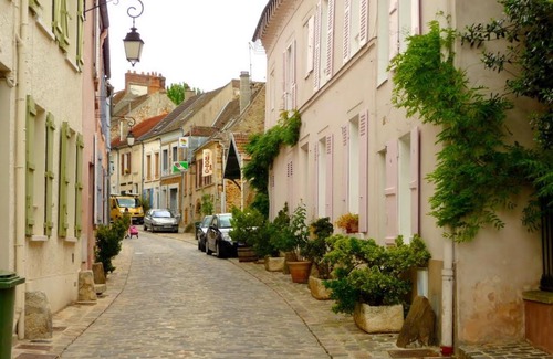 Neauphle-le-Chateau Apartamento | L'escale de Neauphle aux portes de Versailles