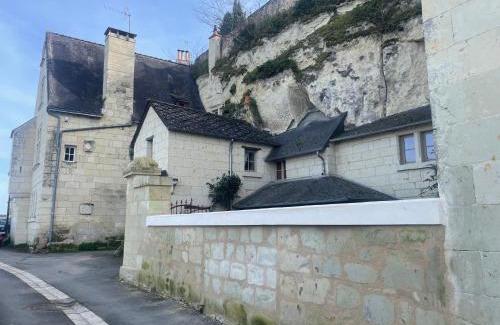 Dampierre-sur-Loire Casa | L’escale Troglo au bord de la Loire