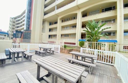 Kingsborough Apartamento | L'Escalier Cabanas, 7 Beach Road, Amanzimtoti