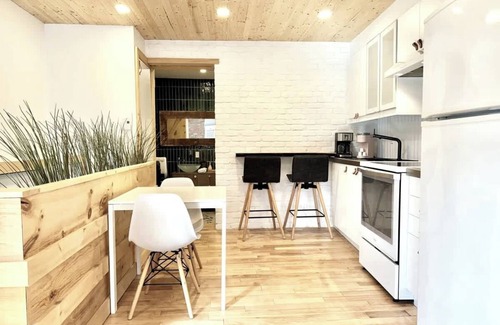 Boischatel Apartamento | L'Escapade Champlain\ 2 Min Falls \ Free Parking