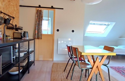 Plouharnel Apartamento | L'Etage - Quiet, spacious and cozy studio, classified Furnished Tourism