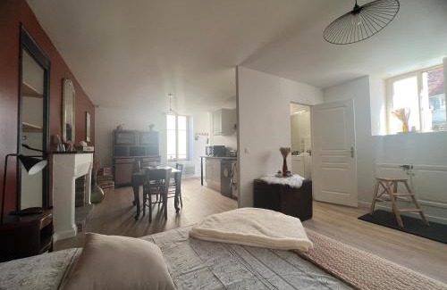 La Charite-sur-Loire Apartamento | L’Etape, cœur de ville