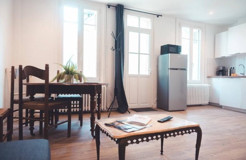 Tours Casa | L'Etape - La Maison des amis