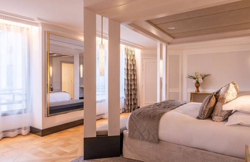 Faubourg-du-Roule Hotel | L’Hôtel du Collectionneur Paris
