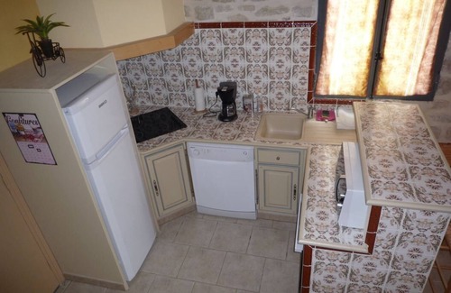 Saint-Privat-des-Vieux Cabaña | L'Hirondelle -Grand Gîte Tout Confort for 2 to 12 people at Gîtes Trespeaux