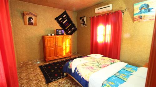 Merzouga Cama Y Desayuno | L'homme Du Désert A Merzouga
