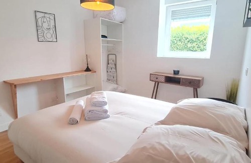 Pontivy Apartamento | L'Imperial 8 - T2 - Centre ville - Dernier étage