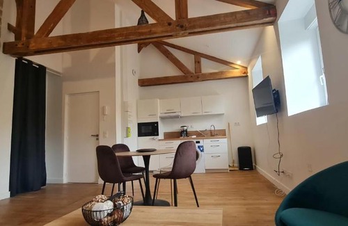 Pontivy Apartamento | L'Imperial 8 - T2 - Centre ville - Dernier étage